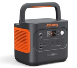 Jackery Explorer 2000